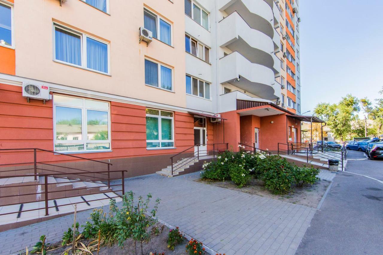 Super View, Luxury Apartment Near Chernihiv Metro. Kiev Esterno foto