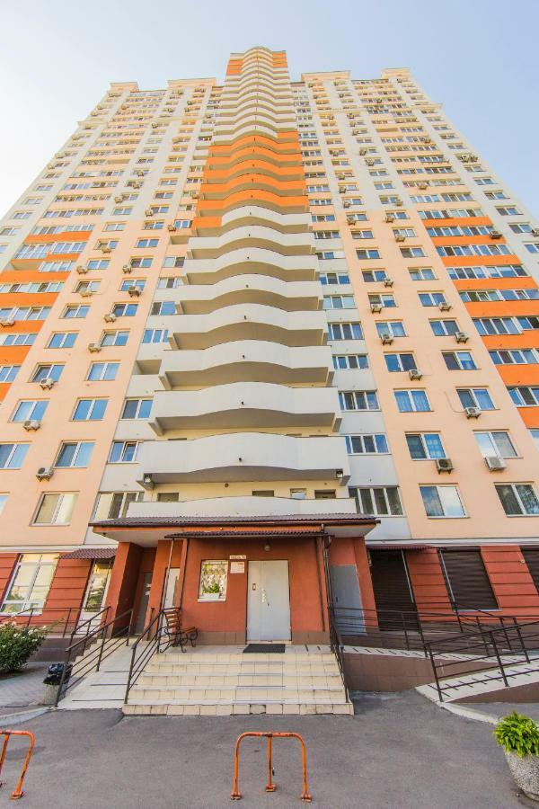 Super View, Luxury Apartment Near Chernihiv Metro. Kiev Esterno foto